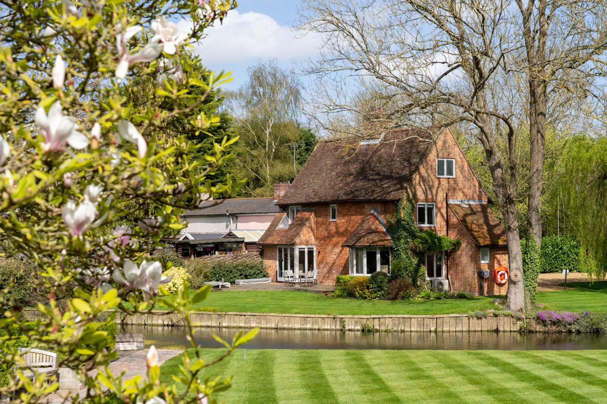 Idle Waters Villa Dedham Exteriör bild